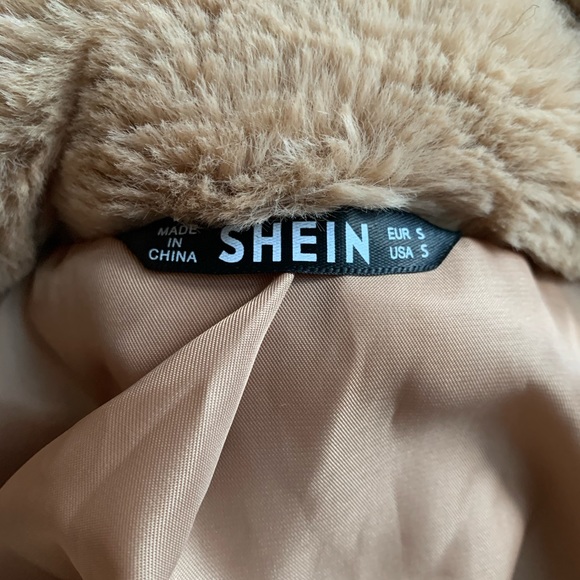 Sleek Winter Jacket - Picture 2 of 3